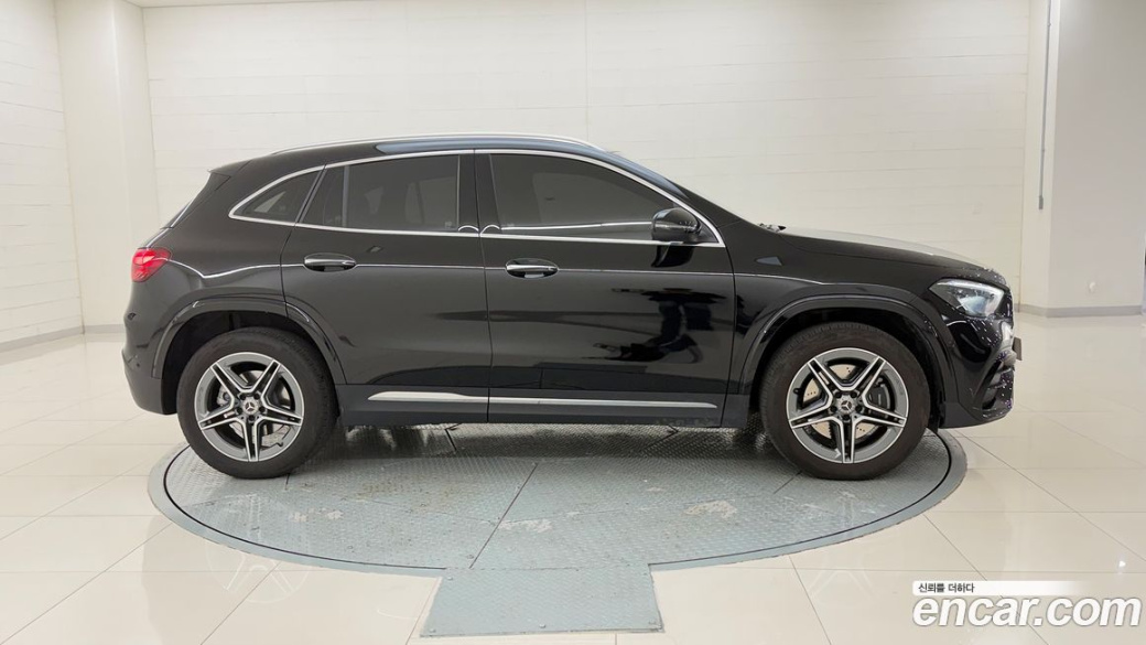 Mercedes-Benz GLA-Class GLA250 4MATIC, 2025