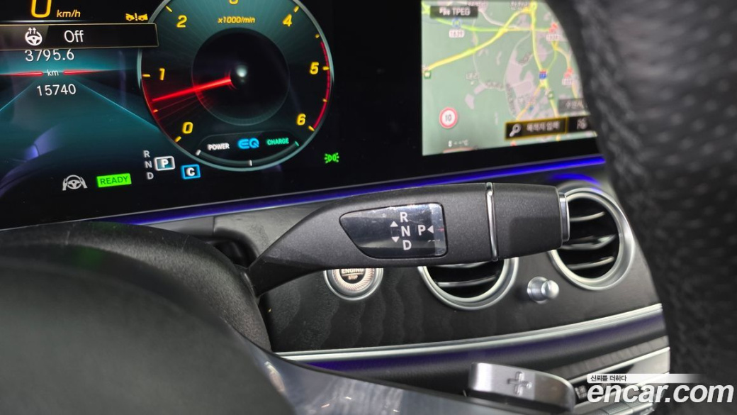 Mercedes-Benz E-Class E220d 4MATIC AMG Line, 2023
