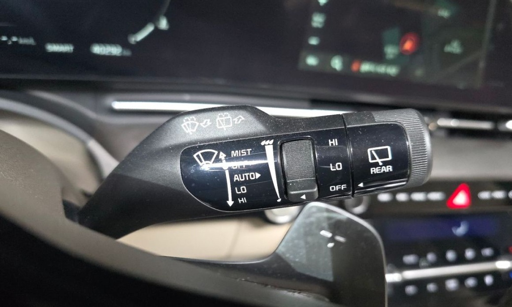 Kia Carnival 9-Seater Signature, 2023