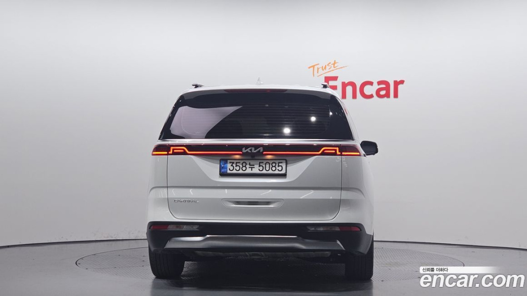 Kia Carnival 9-Seater Signature, 2023