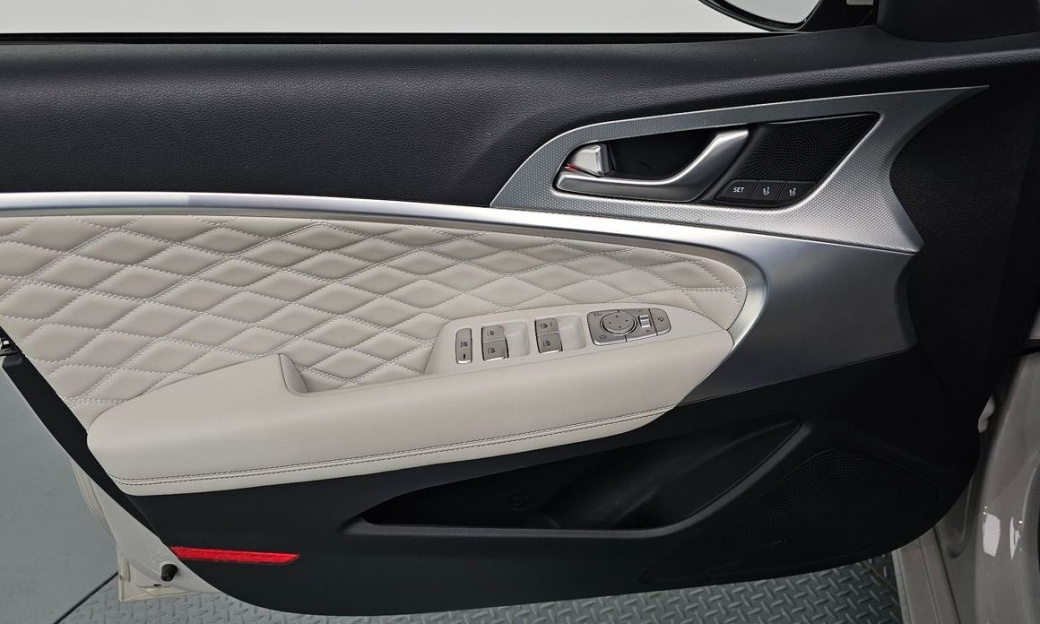Genesis G70 Gasoline 2.5T 4WD, 2024