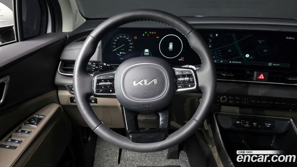 Kia Carnival 9-Seater Prestige, 2024