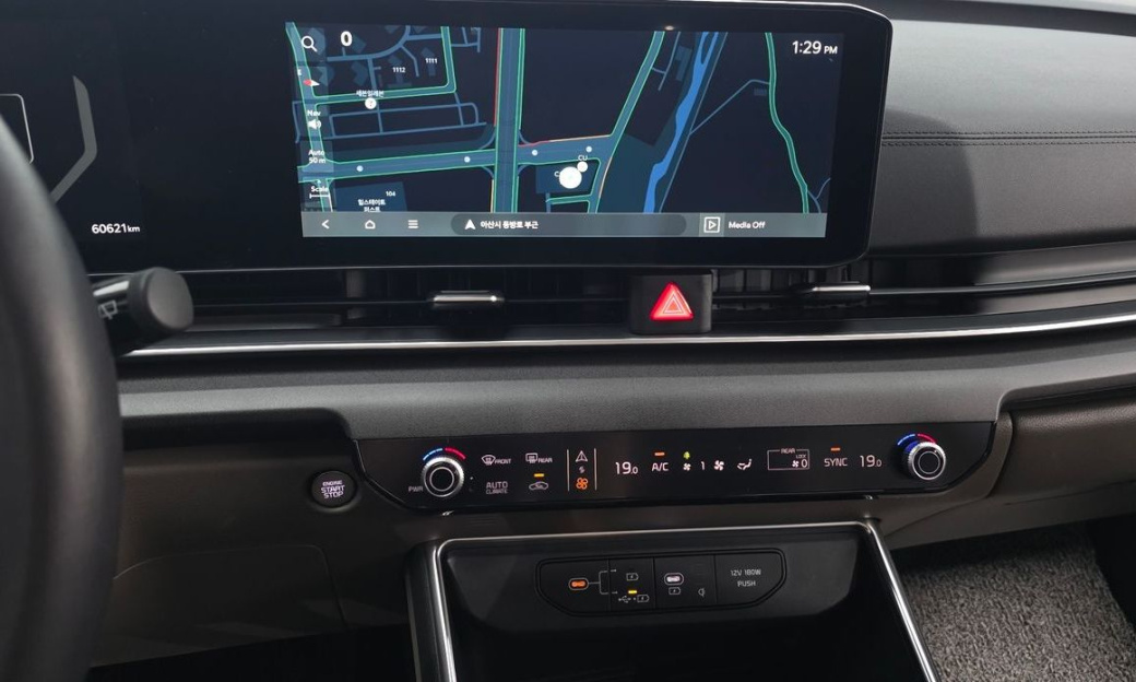 Kia Carnival 9-Seater Noblesse, 2024