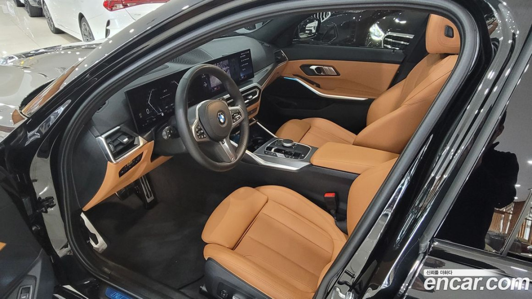 BMW 3-Series 320i M Sport, 2023