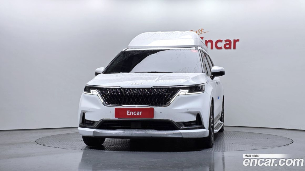 Kia Carnival 9-Seater Hi-Limousine, 2022
