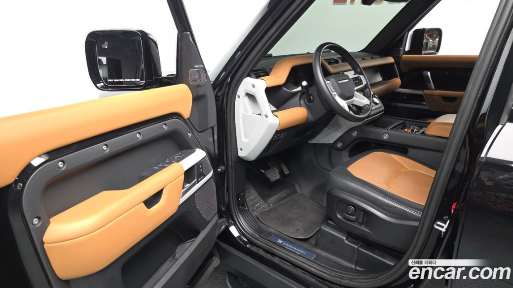 Land Rover Defender 110 P300 X-Dynamic SE, 2024