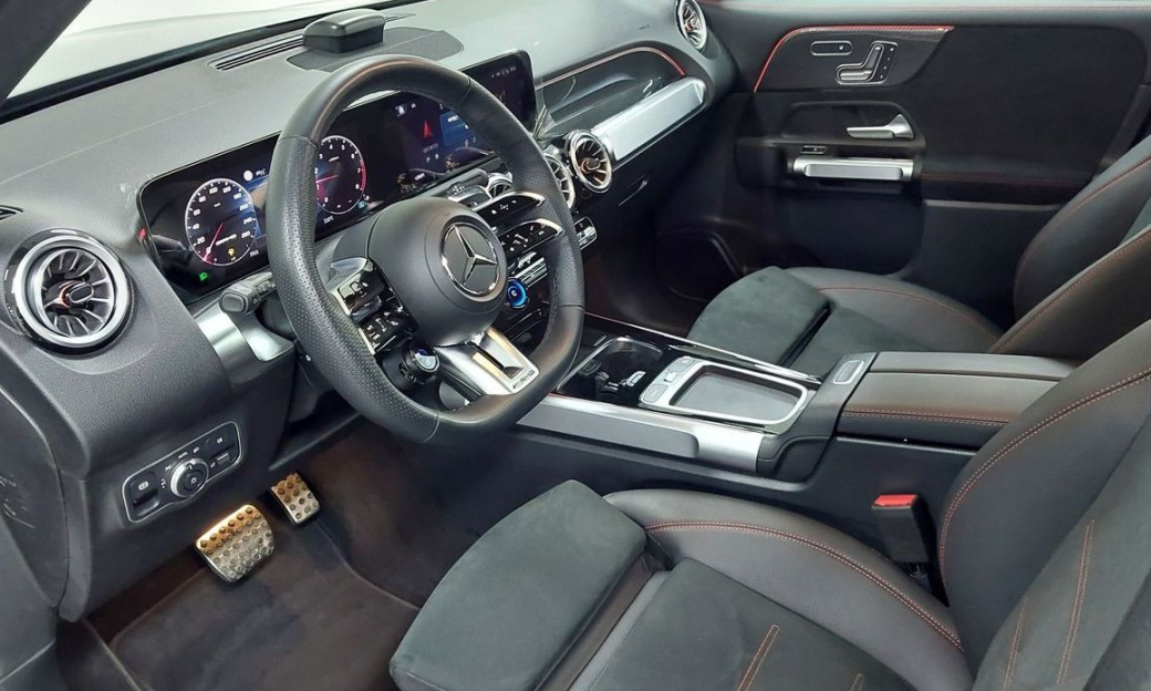Mercedes-Benz GLB-Class AMG GLB35 4MATIC, 2025