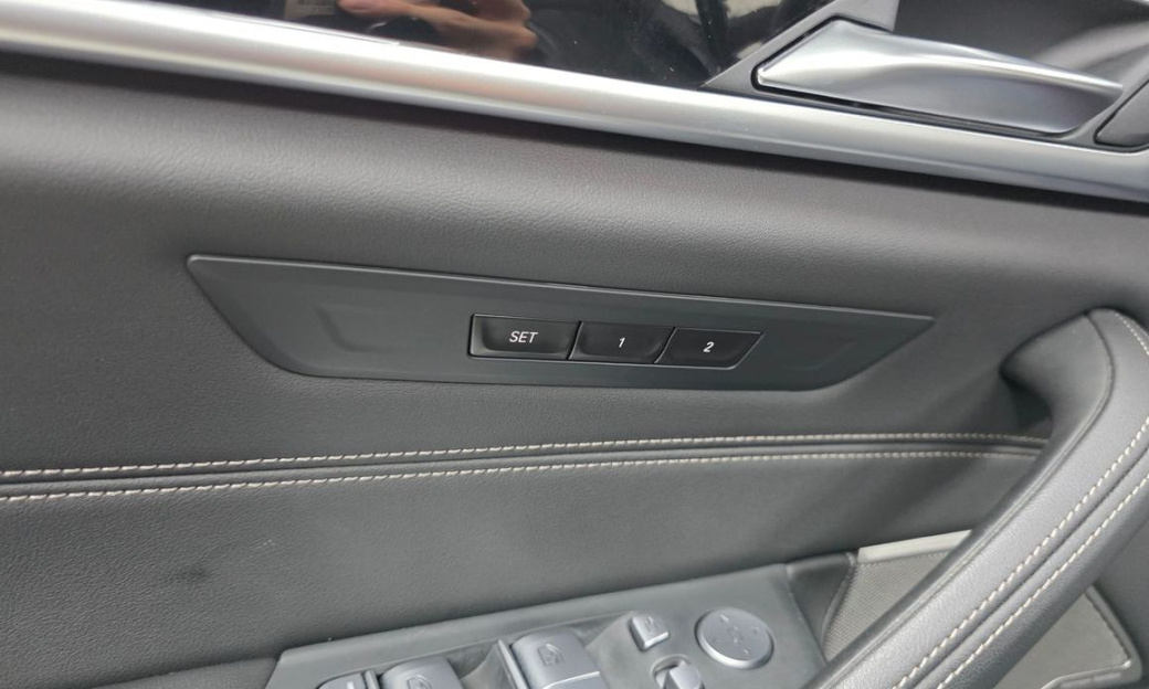 BMW 5-Series 530i xDrive M Sport Package, 2022