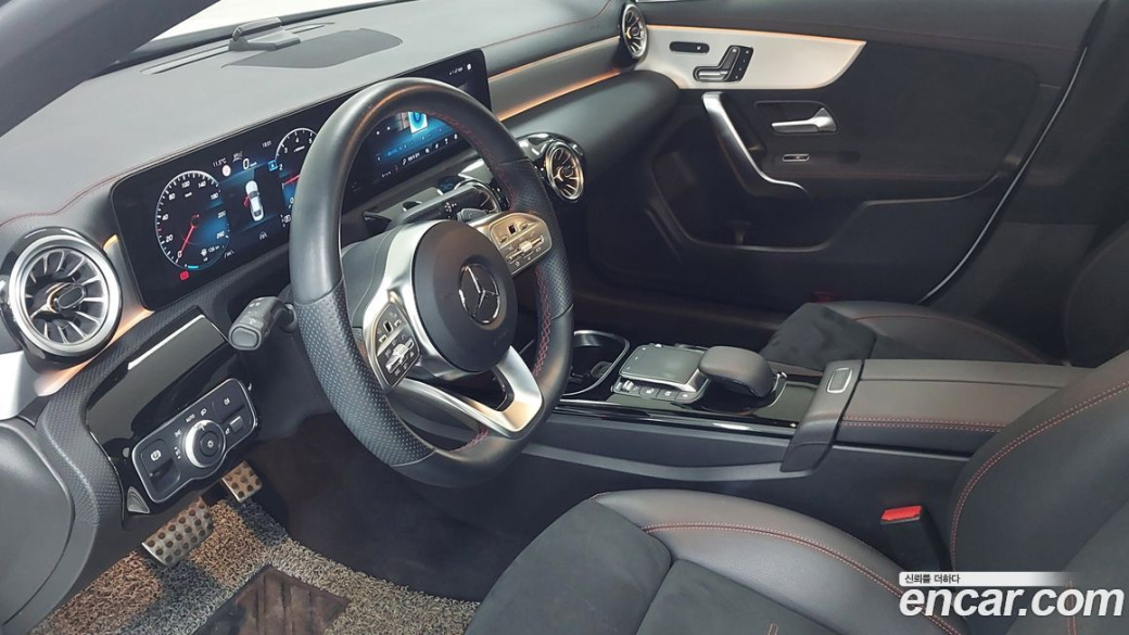 Mercedes-Benz CLA-Class CLA250 4MATIC, 2023