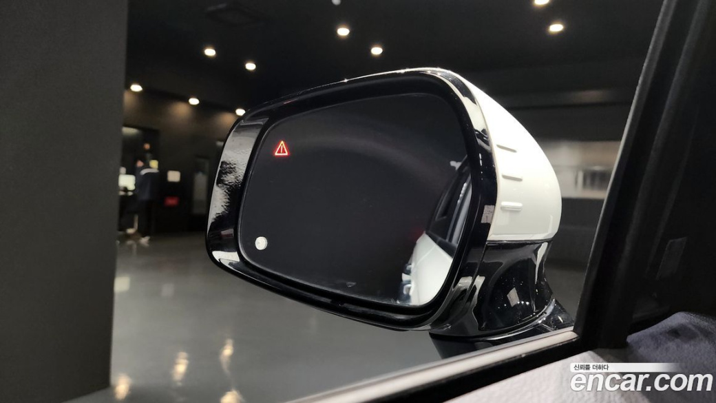 Kia Carnival 7-Seater Signature, 2023