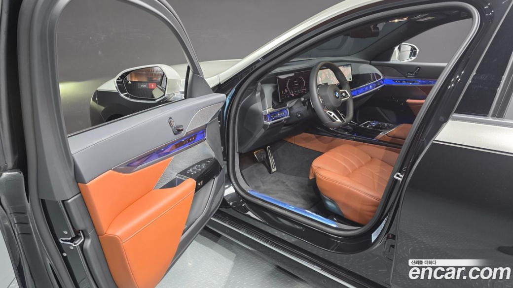 BMW 7-Series 740d xDrive M Sport, 2025