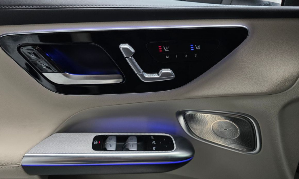 Mercedes-Benz GLC-Class GLC 300 4MATIC Avantgarde, 2025