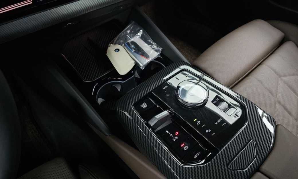 BMW 5-Series 523d M Sport, 2024
