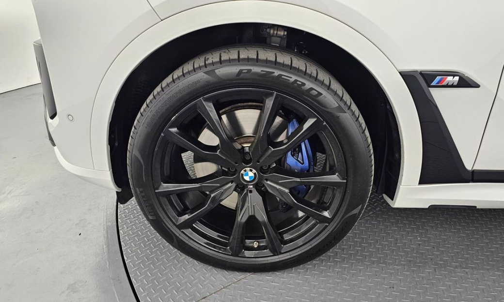 BMW X7 M60i xDrive M sport 6STR, 2024