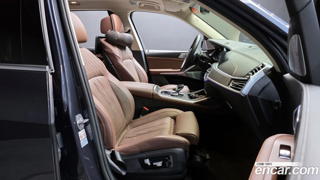 BMW X7 xDrive 40i Design Pure Excellence 7-Seater, 2022