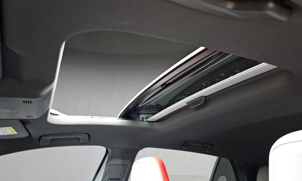 Volkswagen Golf 2.0 GTI, 2025
