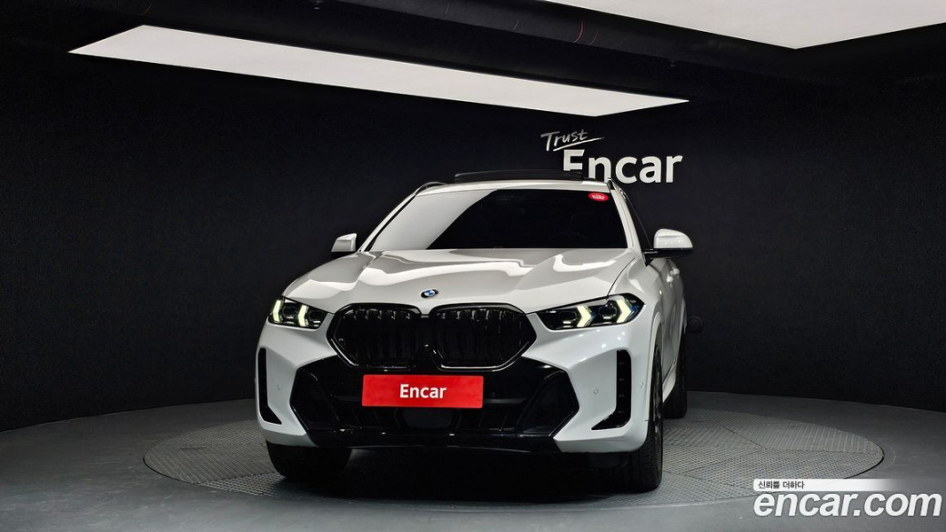 BMW X6 xDrive40i M Sport, 2025
