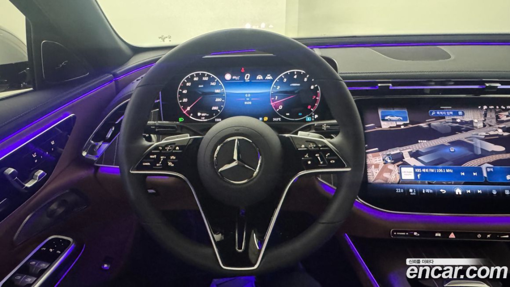 Mercedes-Benz E-Class E300 4MATIC Exclusive, 2025