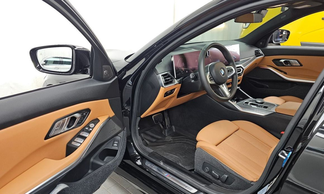 BMW 3-Series 320i M Sport, 2024