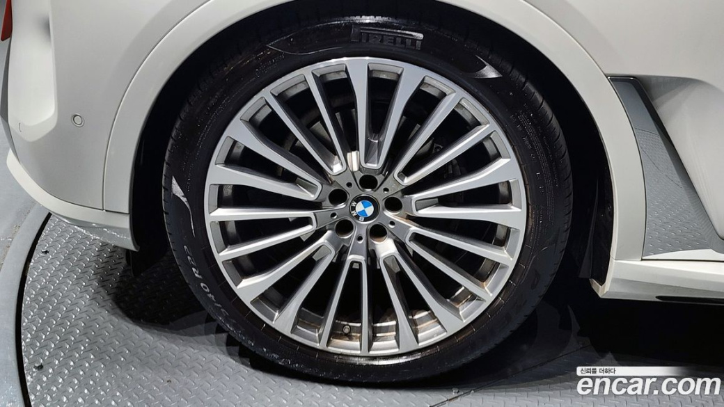BMW X7 xDrive 40i Design Pure Excellence 6-Seater, 2023