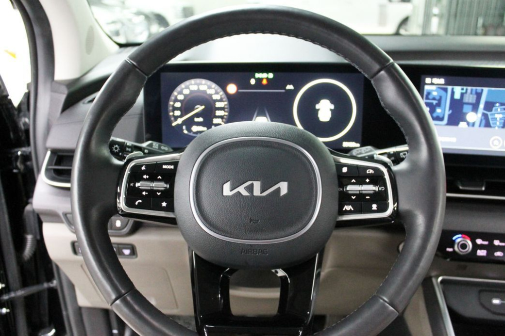 Kia Carnival 9-Seater Noblesse, 2024