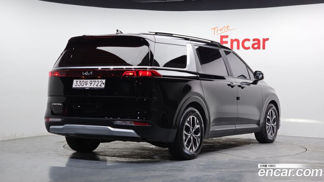 Kia Carnival 9-Seater Prestige, 2023