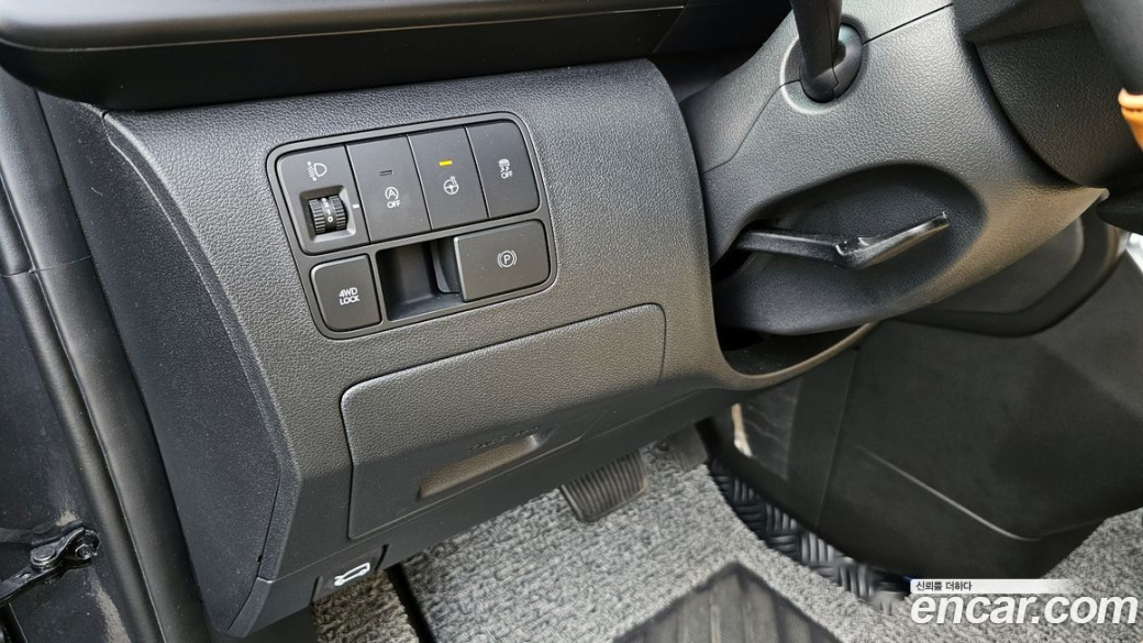 Hyundai Staria Tourer 9-Seater, 2024