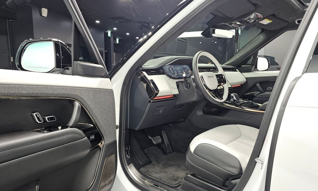 Land Rover Range Rover Sport P400 AB, 2025