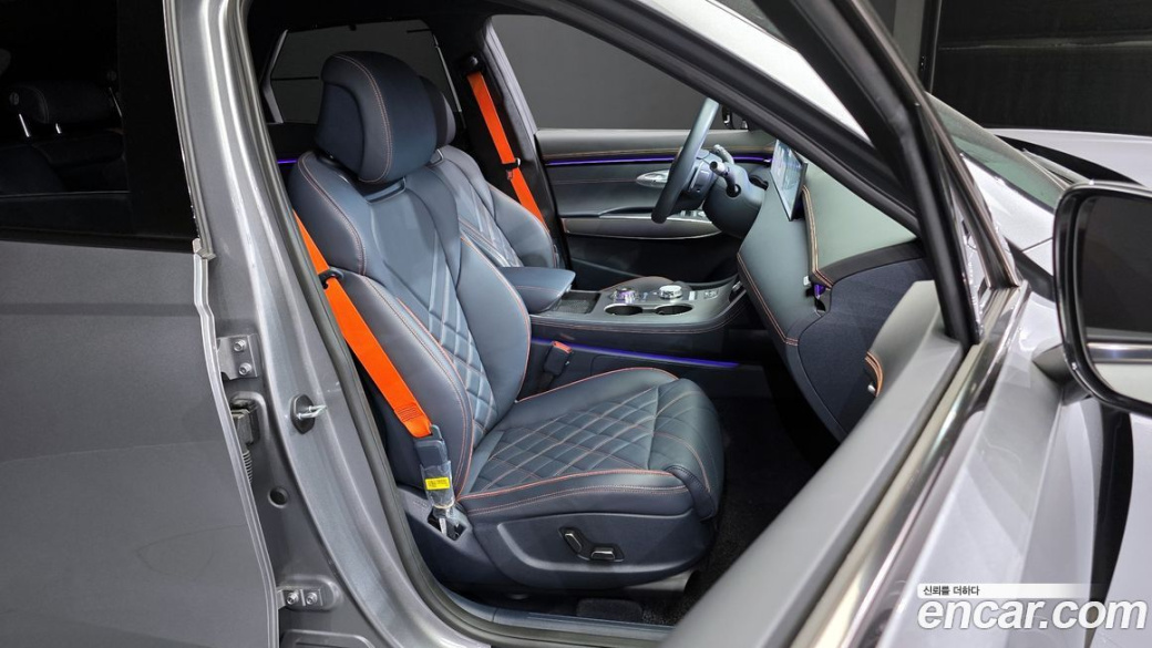 Genesis GV70 2.5T Gasoline 2WD, 2025