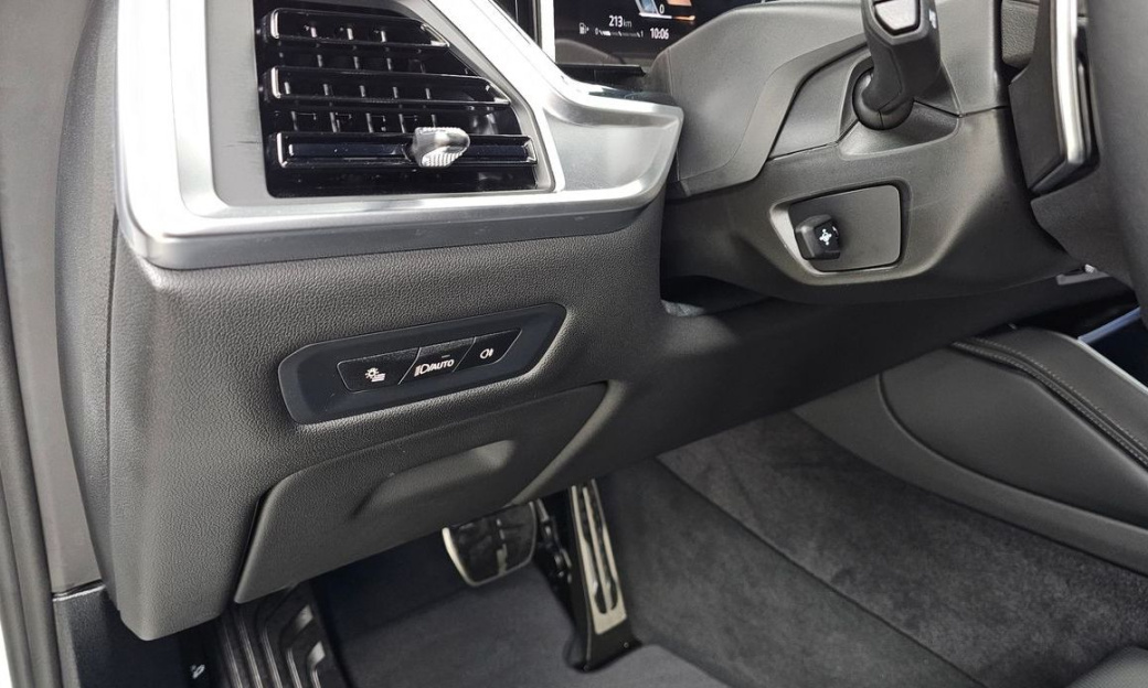 BMW X6 xDrive40i M Sport, 2025