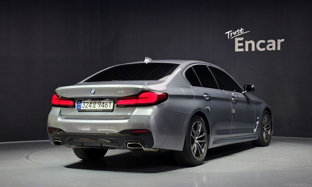 BMW 5-Series 520i M Sport, 2023