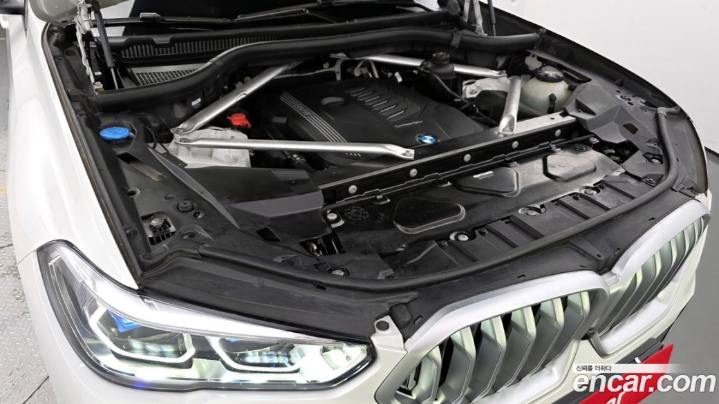 BMW X6 xDrive40i M Sport, 2023