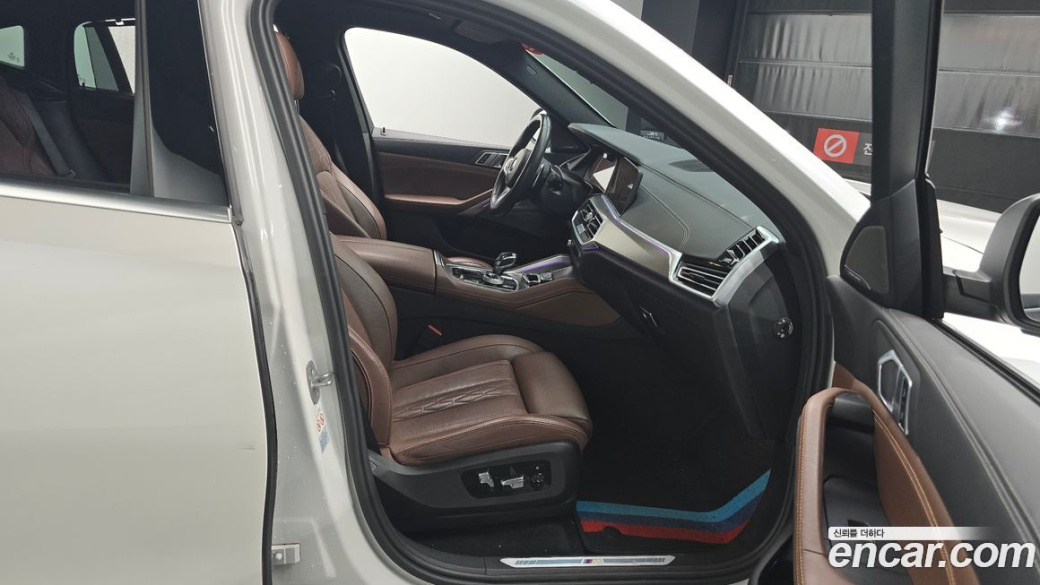 BMW X6 xDrive40i M Sport, 2023