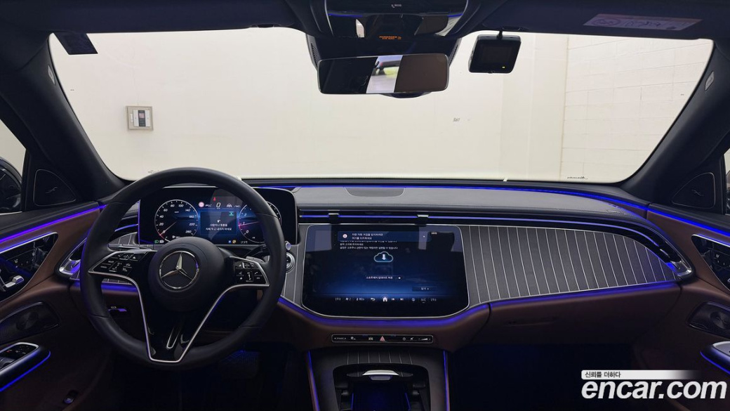 Mercedes-Benz E-Class E300 4MATIC Exclusive, 2024