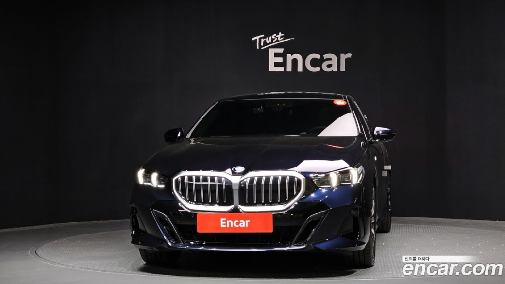 BMW 5-Series 530i xDrive M Sport, 2025