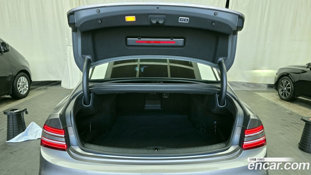 Genesis G80 Gasoline 2.5 Turbo 2WD, 2025