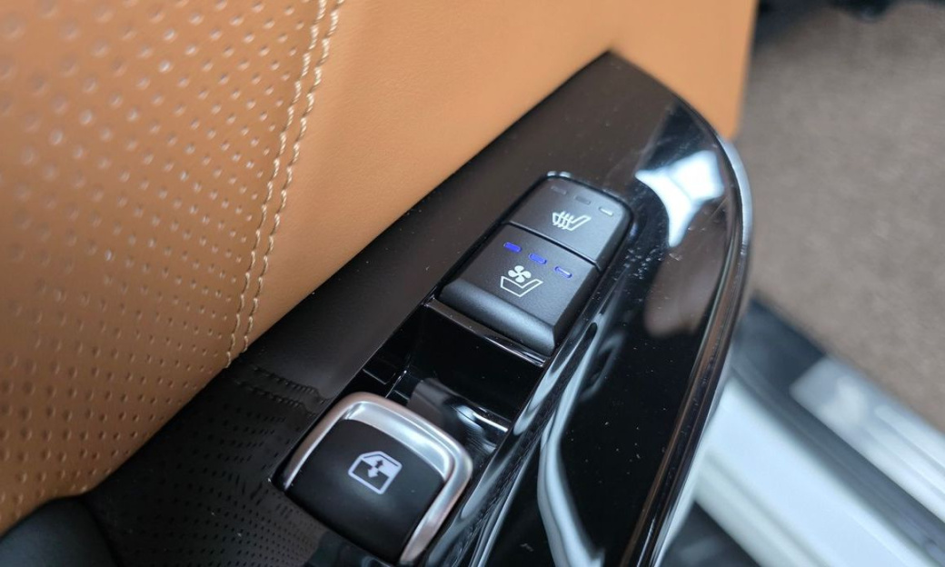 Kia Mohave Diesel 3.0 4WD 6-Seater, 2022