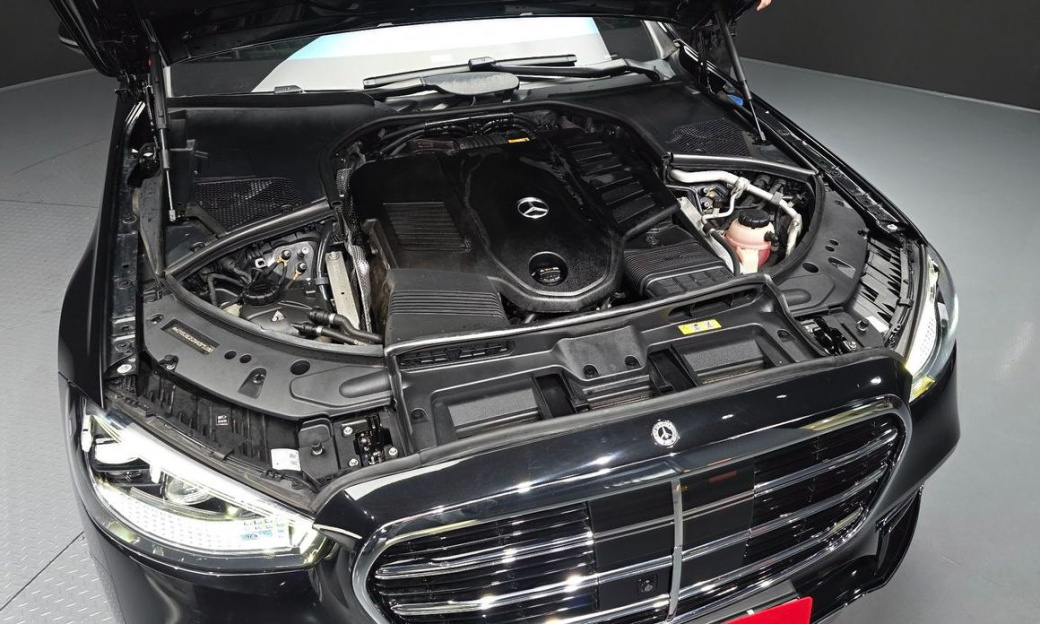 Mercedes-Benz S-Class S500L 4MATIC, 2022