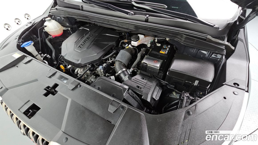 Kia Carnival 9-Seater Signature, 2023