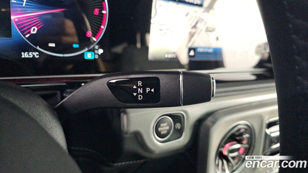 Mercedes-Benz G-Class G450d Manufaktur, 2025