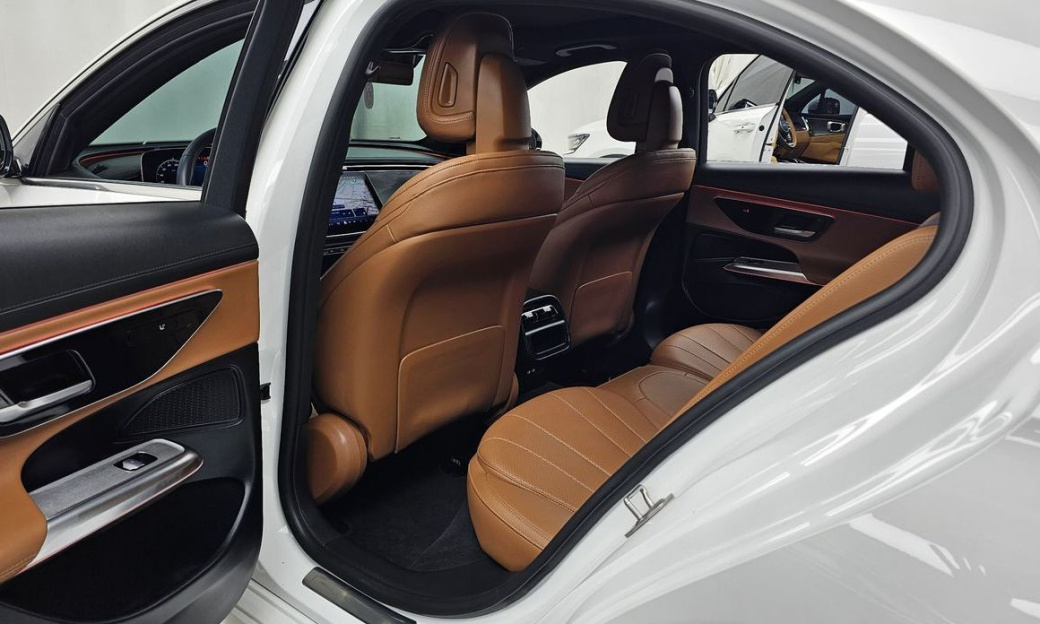 Mercedes-Benz E-Class E200 Avantgarde, 2024