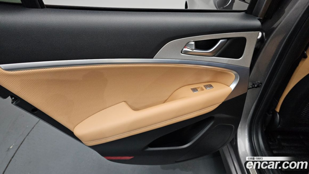 Genesis G70 Gasoline 2.5T 2WD, 2024