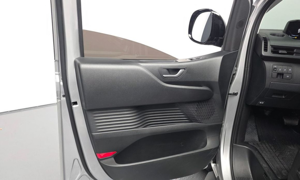 Hyundai Staria Tourer 9-Seater, 2025
