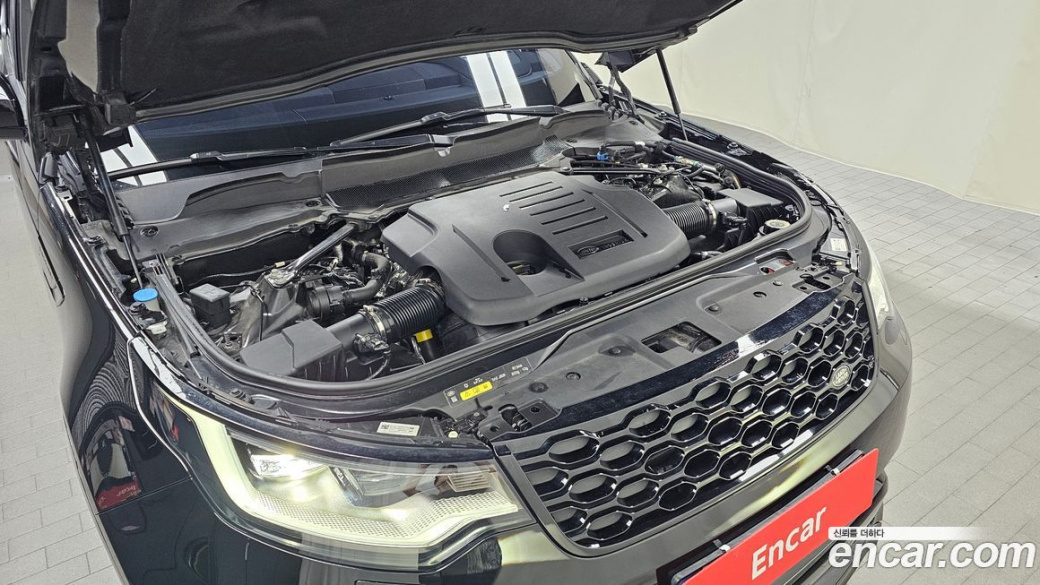 Land Rover Discovery P360 R-Dynamic SE, 2022