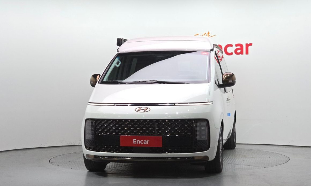 Hyundai Staria 2WD Camping Car, 2024