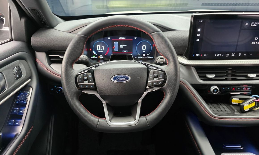 Ford Explorer 2.3 ST-Line 4WD, 2025
