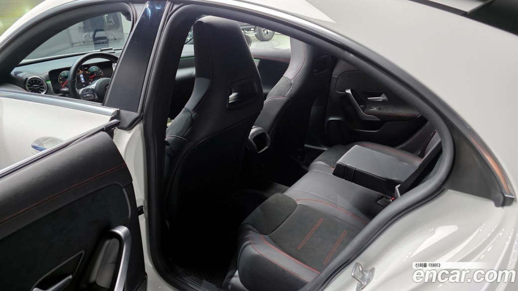 Mercedes-Benz CLA-Class CLA250 4MATIC, 2023