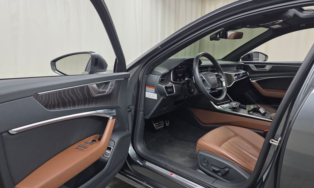Audi A6 45 TFSI Quattro Premium, 2023