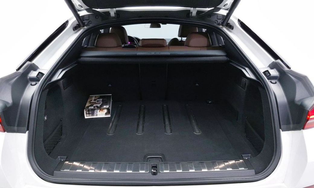 BMW X6 xDrive40i M Sport, 2022