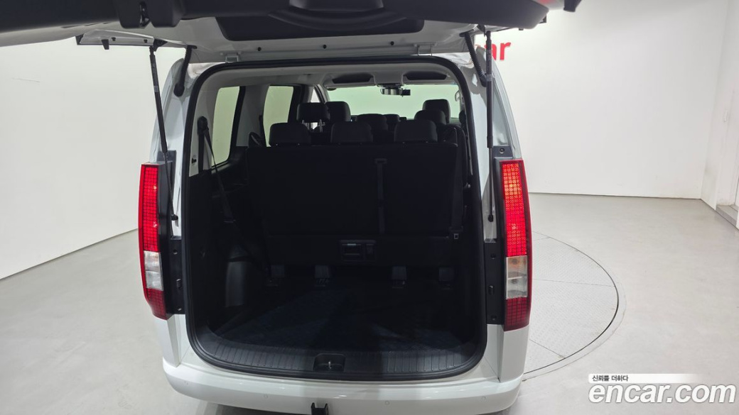 Hyundai Staria Tourer 9-Seater, 2024
